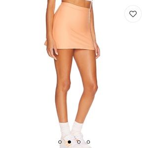 Active Skort in Peach Cobbler